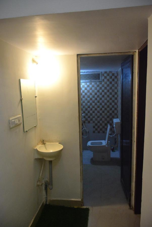 Blue Beds Homestay, Exotic 2Bhk Ac House Jabalpur Zewnętrze zdjęcie